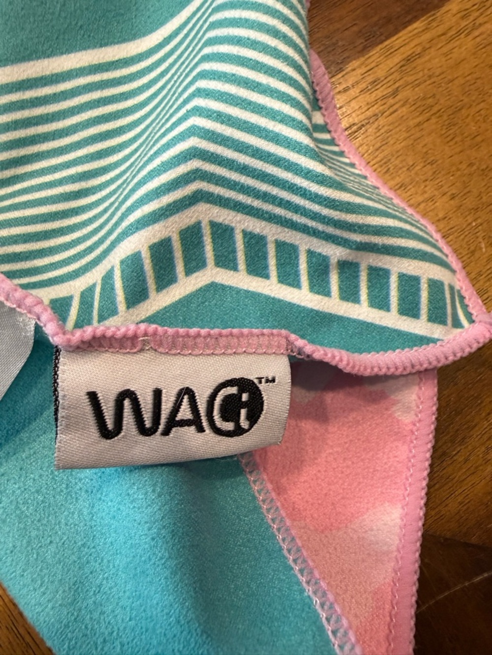 WACI Pink Flamingo lightweight absorbant beach pool towel - Picture 3 of 9